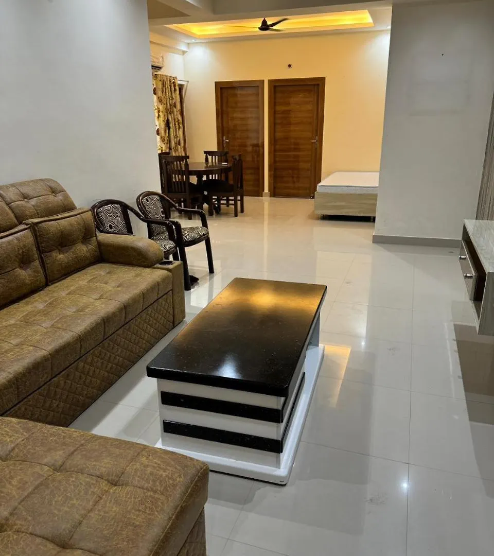 Apartment Celebration Apartment- Luxurious Living Accommodation For Families, Just To Temple And Ganga Ghat Varanasi
